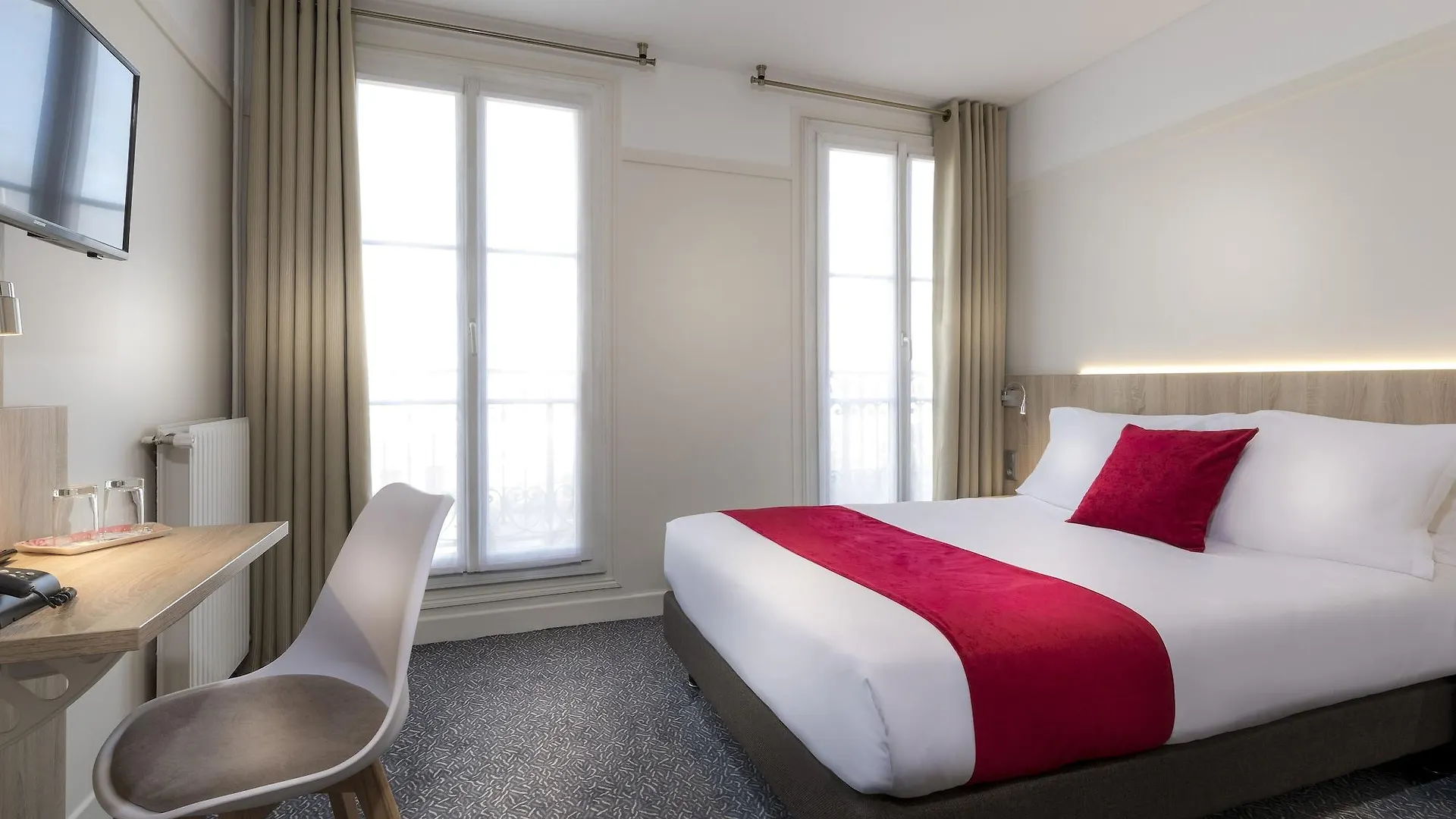Opera Lafayette 3*