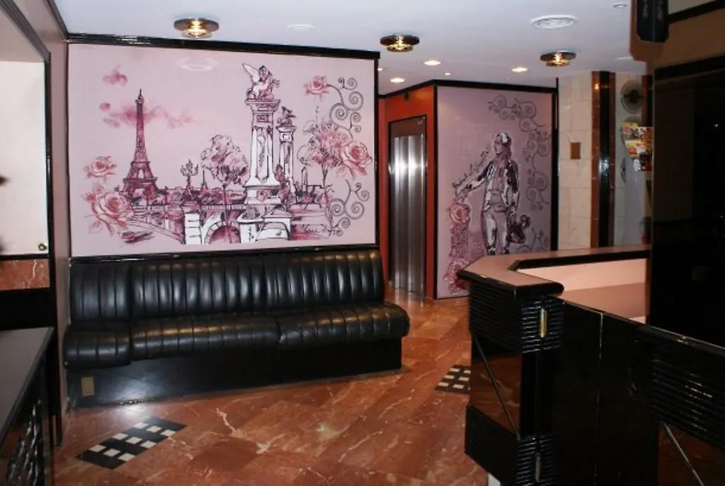 Opera Lafayette فندق 3*